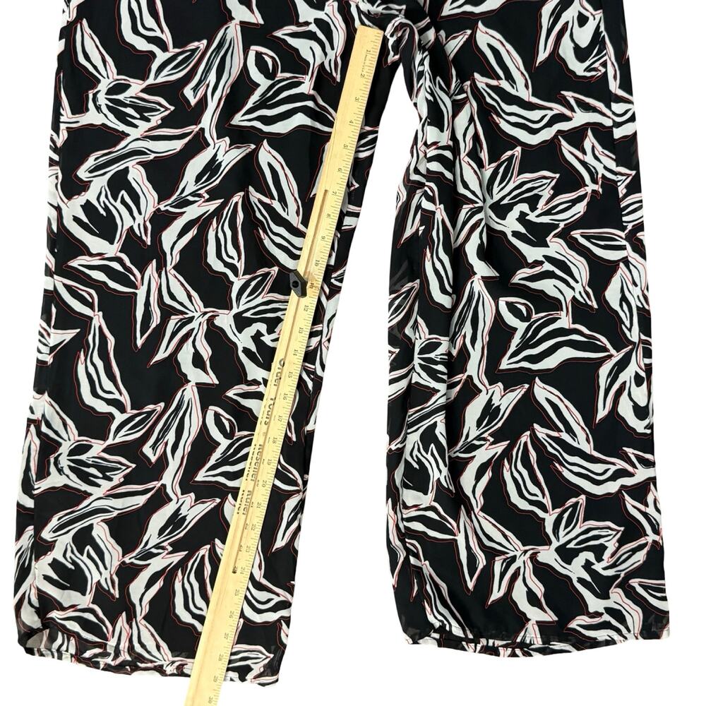 Calvin Klein Black White Red Floral Leaf Crepe Wide Leg Pants size L NEW Tags - Picture 6 of 16